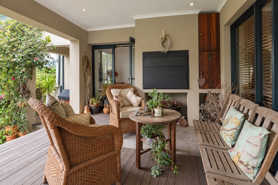 3 Bedroom Property for Sale in Paryskloof Western Cape